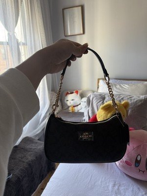 Image #1 from Tracey