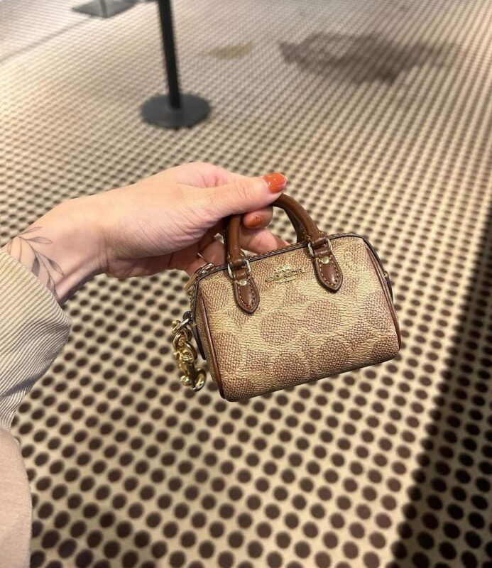 Image #1 from Hannah Griffin